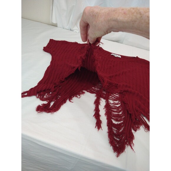 Love J Size M Distressed Cropped Short Sleeve Fringe Thrashed Red Wine Sweater - Picture 7 of 13